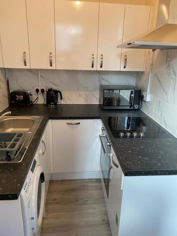 Excellent And Amazing Apartment With Private Parking Gillingham  Ngoại thất bức ảnh